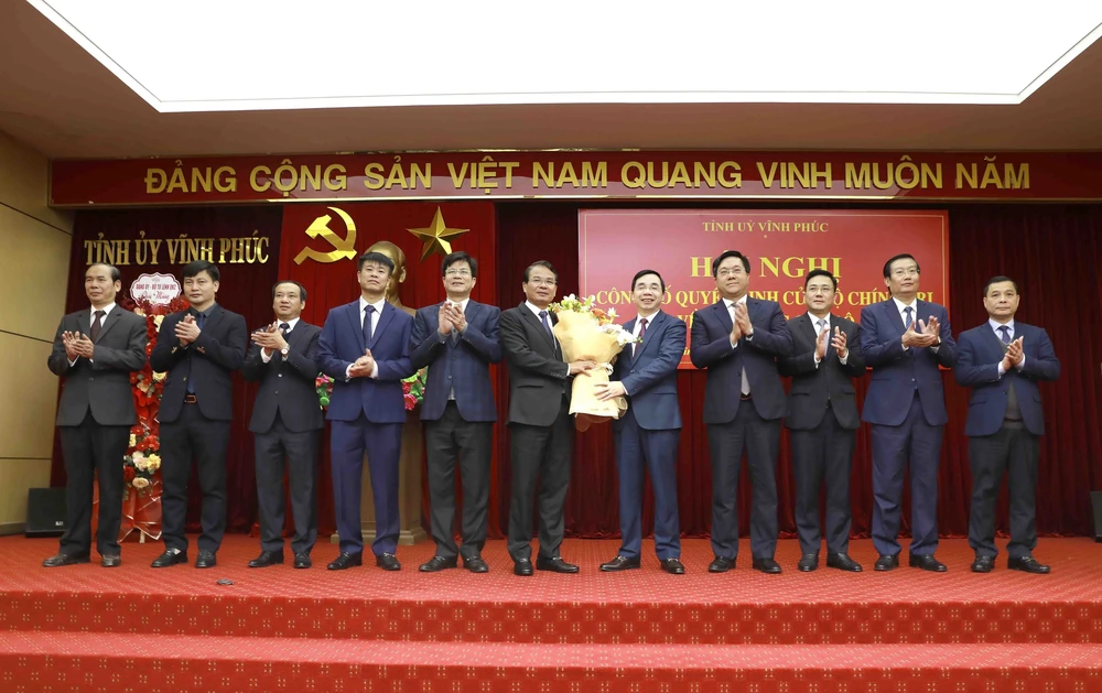 Đồng chí Đặng Xuân Phong được điều động, chỉ định giữ chức Bí thư Tỉnh ủy Vĩnh Phúc - Ảnh 3.