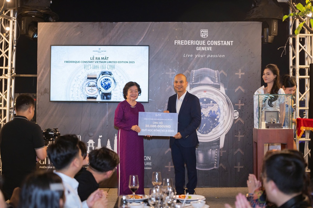 Frederique Constant ra mắt phiên bản giới hạn &quot;Việt Nam cất cánh&quot; vinh danh 50 năm thống nhất và 80 năm Quốc khánh - Ảnh 5.