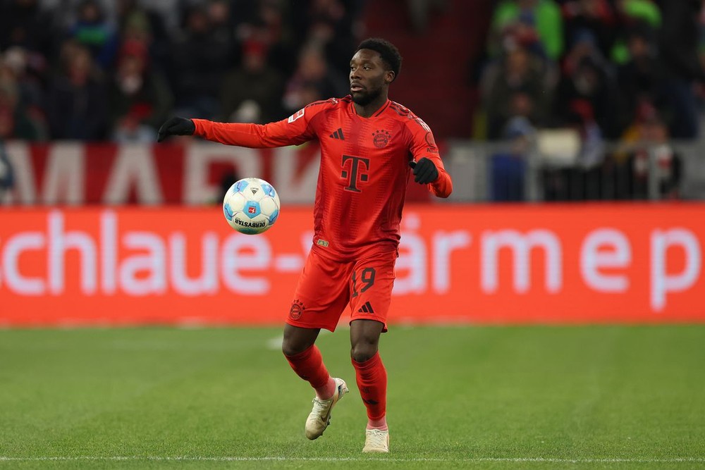 chuyển nhượng Alphonso Davies