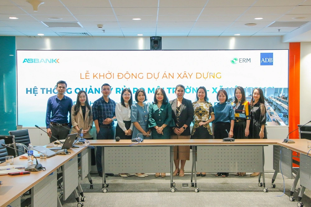 ABBANK thành lập ủy ban ESG dưới sự dẫn dắt của ông Vũ Văn Tiền - Ảnh 1.