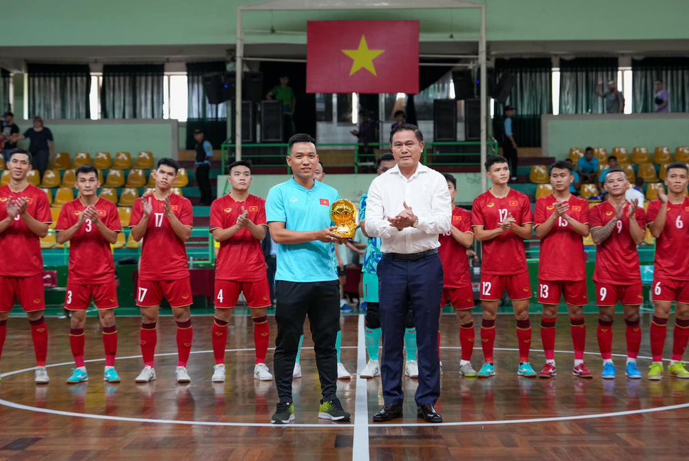 Trần Văn Vũ: Từ chàng sinh viên nghèo đến biểu tượng futsal Việt Nam - Ảnh 2.