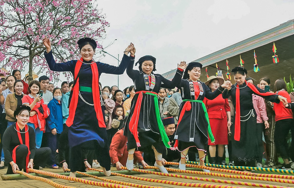 Khám phá xóm Khuôn Tát: Điểm đến du lịch cộng đồng độc đáo ở Định Hóa, Thái Nguyên - Ảnh 1.