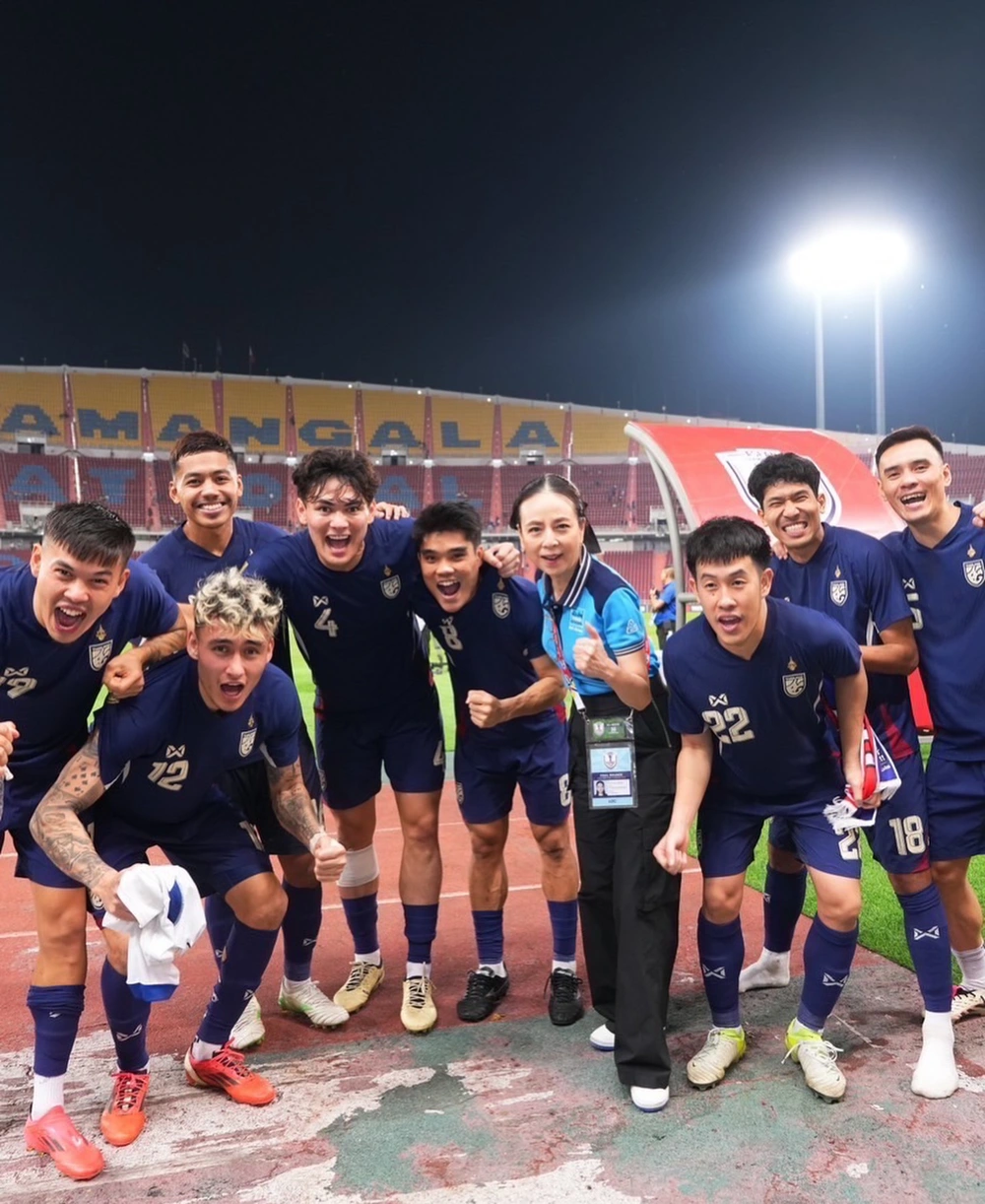 ĐT Thái Lan được treo thưởng 700 triệu/bàn ở chung kết lượt về AFF Cup, Madam Pang ra điều kiện phải vô địch - Ảnh 1.