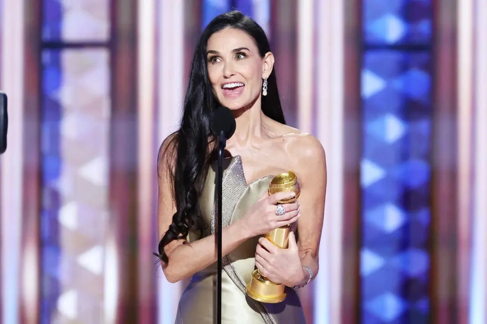 Bài phát biểu của Demi Moore tại Quả Cầu Vàng: Hé lộ mặt tối của Hollywood - Ảnh 5.