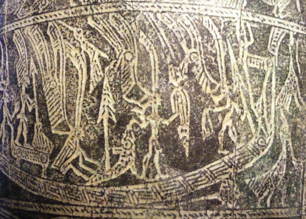 Văn hóa Đông Sơn - Chiến tranh và Hòa bình (kỳ 31): Giáo, lao Đông Sơn có ngạnh - Ảnh 2.