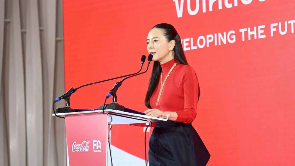 Madam Pang ra tuyên bố quan trọng về mục tiêu của bóng đá Thái Lan tại SEA Games 33 - Ảnh 1.