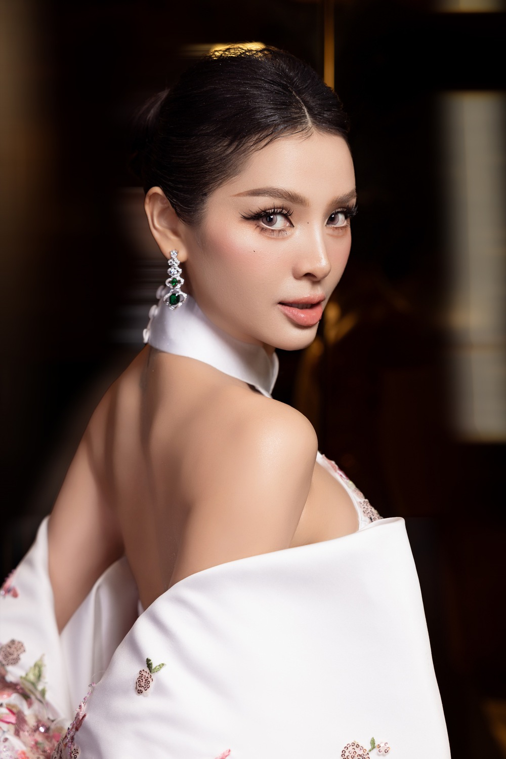 Phương Trinh Jolie sải bước catwalk, khoe dáng chuẩn sau sinh con thứ 3  - Ảnh 5.