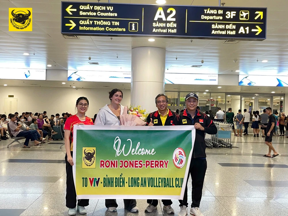 Chủ công Roni Jones-Perry chính thức gia nhập VTV Bình Điền Long An