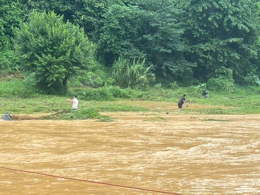 Tìm thấy một thi thể nạn nhân mất tích do lũ quét tại Cao Bằng - Ảnh 1.
