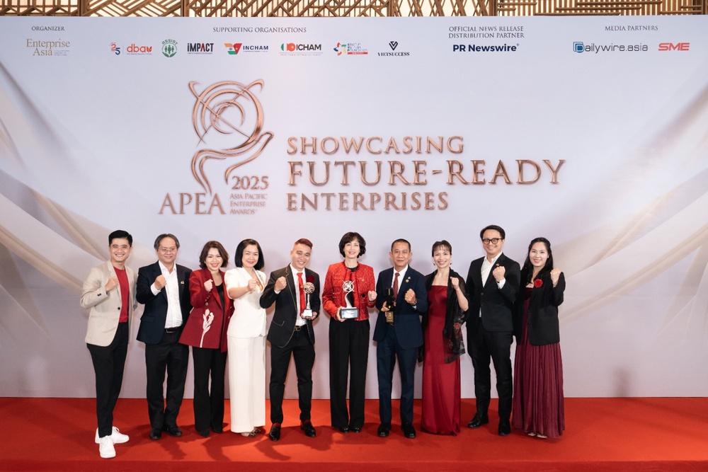 Generali Việt Nam lập &quot;hat-trick&quot; giải thưởng tại APEA 2025 - Ảnh 1.