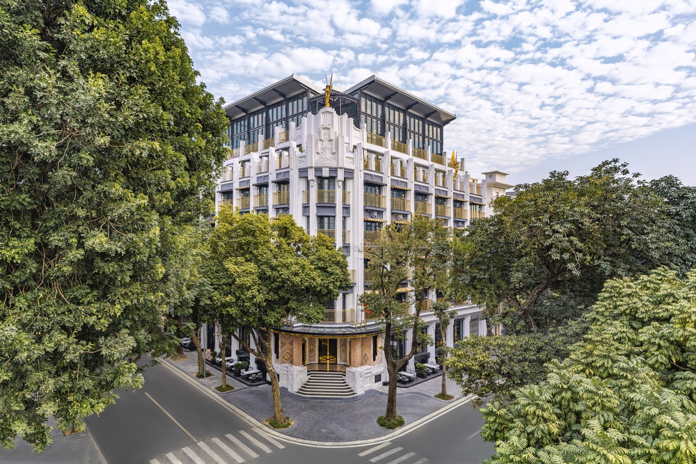 Capella Hanoi của Sun Group trở thành khách sạn Việt Nam đầu tiên đạt 3 sao Michelin Key 2025 - Ảnh 1.
