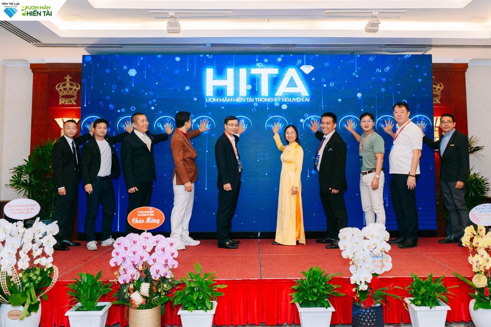 Ra mắt ứng dụng HITA: &quot;Số hóa&quot; việc rèn nhân cách học sinh Việt  - Ảnh 1.