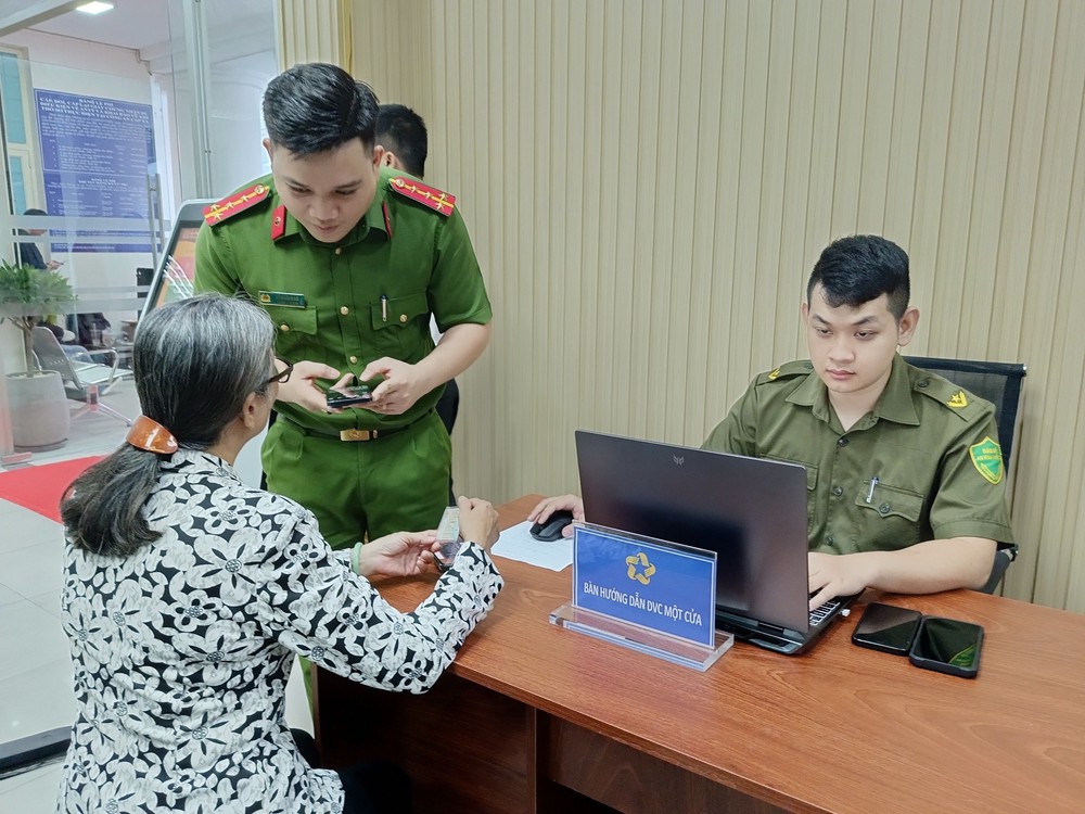 Ngày Chuyển đổi số quốc gia 10/10: Chuyển đổi số nhanh hơn, hiệu quả hơn, gần dân hơn - Ảnh 2.