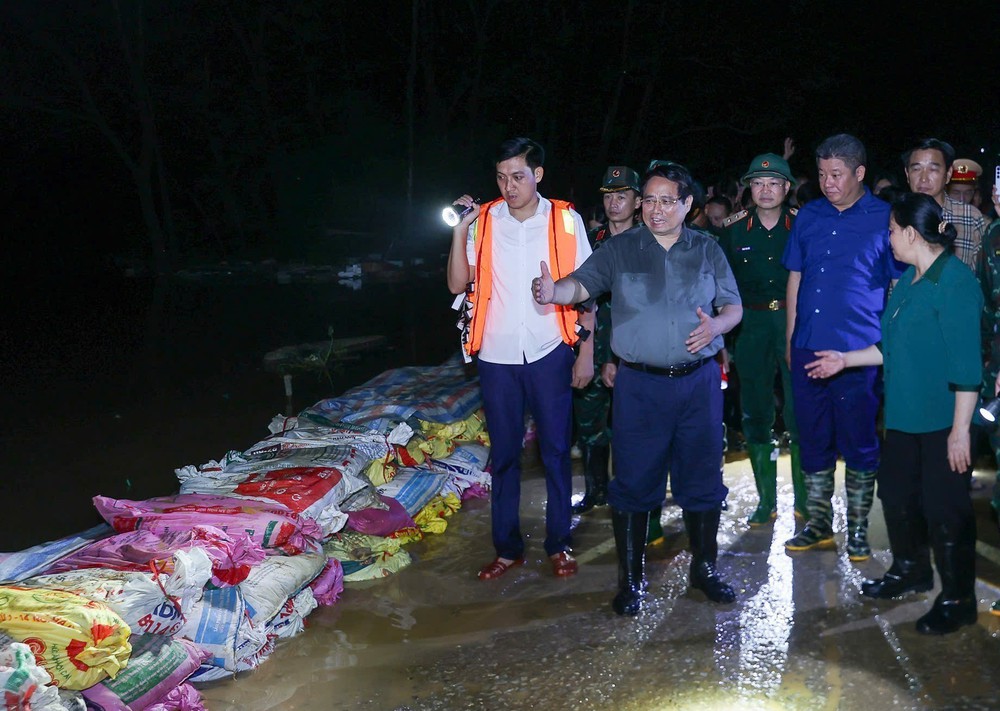 Kết luận của Thường trực Chính phủ về các nhiệm vụ trọng tâm khắc phục hậu quả do thiên tai sau bão số 11 - Ảnh 2.