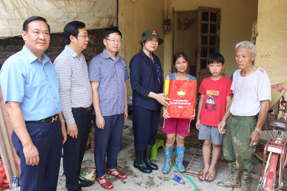 Cập nhật tình hình lũ lụt và công tác cứu trợ ngày 11/10 - Ảnh 4.