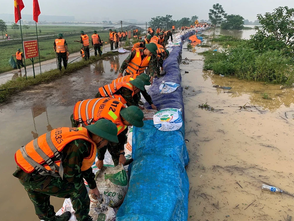 Cập nhật tình hình lũ lụt và công tác cứu trợ ngày 11/10 - Ảnh 6.
