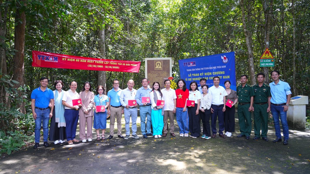 Tiếp nối mạch nguồn thông tin cách mạng của Thông tấn xã Giải phóng anh hùng - Ảnh 4.