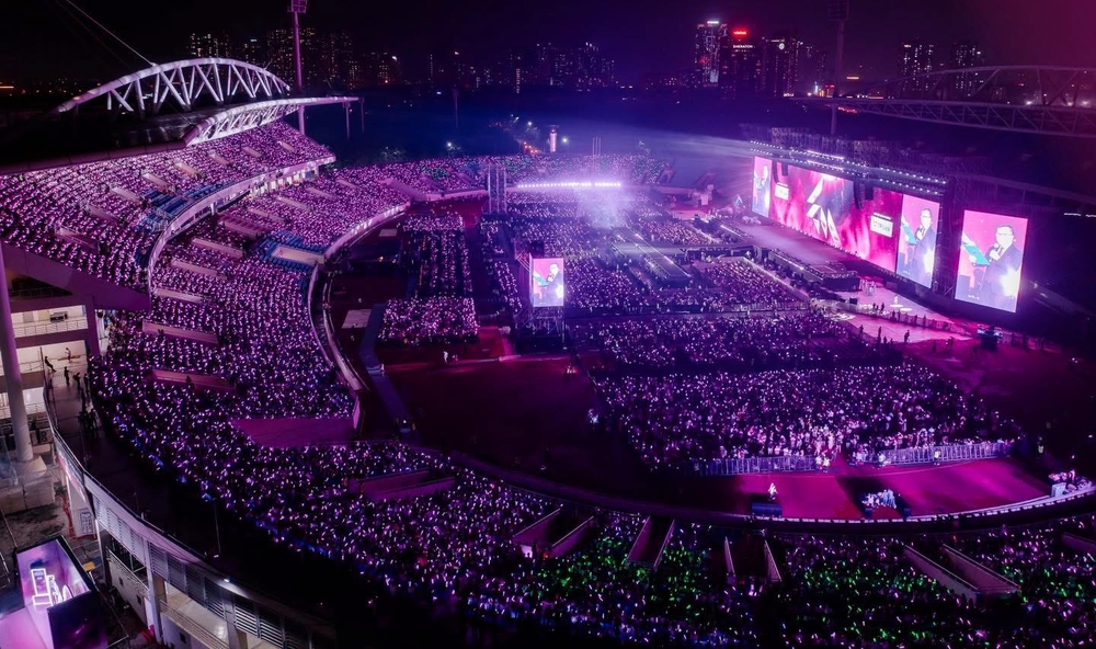 Concert 'Em xinh say hi' lan tỏa yêu thương, hưởng về đồng bào vùng lũ - Ảnh 11.