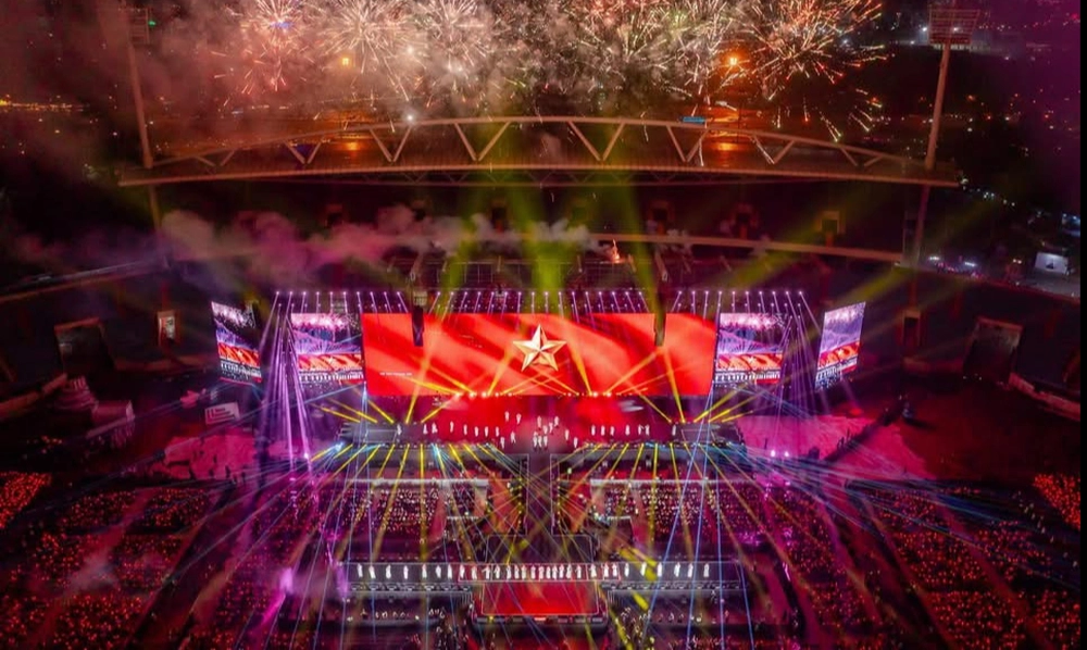 Concert 'Em xinh say hi' lan tỏa yêu thương, hưởng về đồng bào vùng lũ - Ảnh 13.