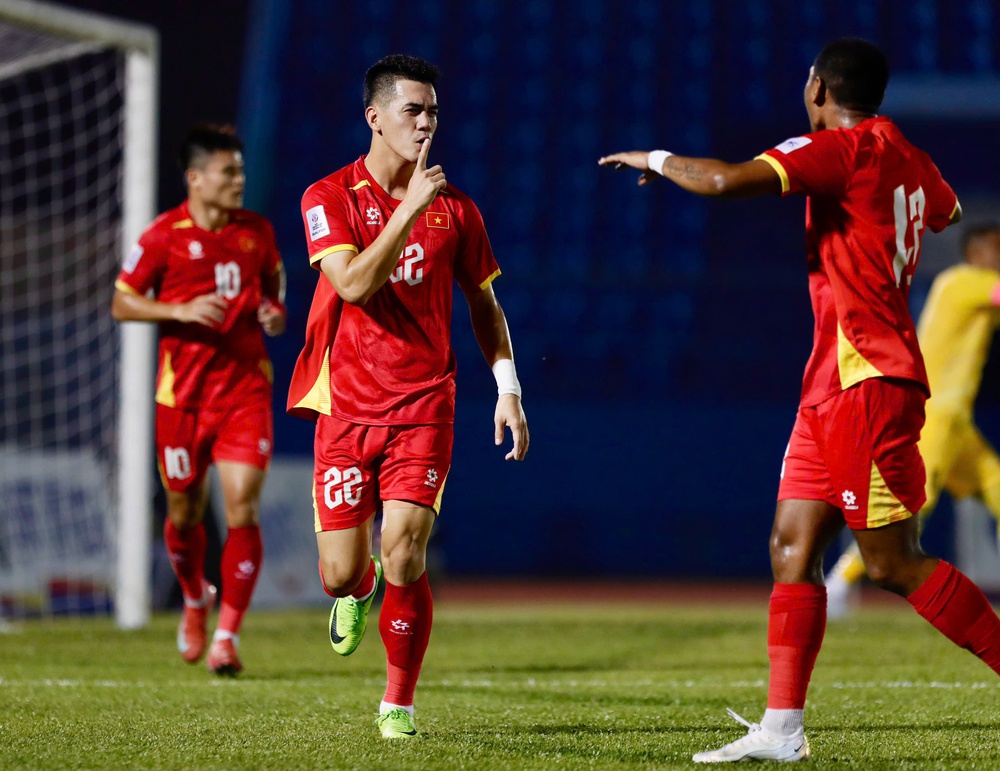 Vòng loại ASIAN Cup 2027 - Đội tuyển Việt Nam trước trận tái đấu với Nepal: HLV Kim Sang Sik có thể còn gây bất ngờ - Ảnh 1.