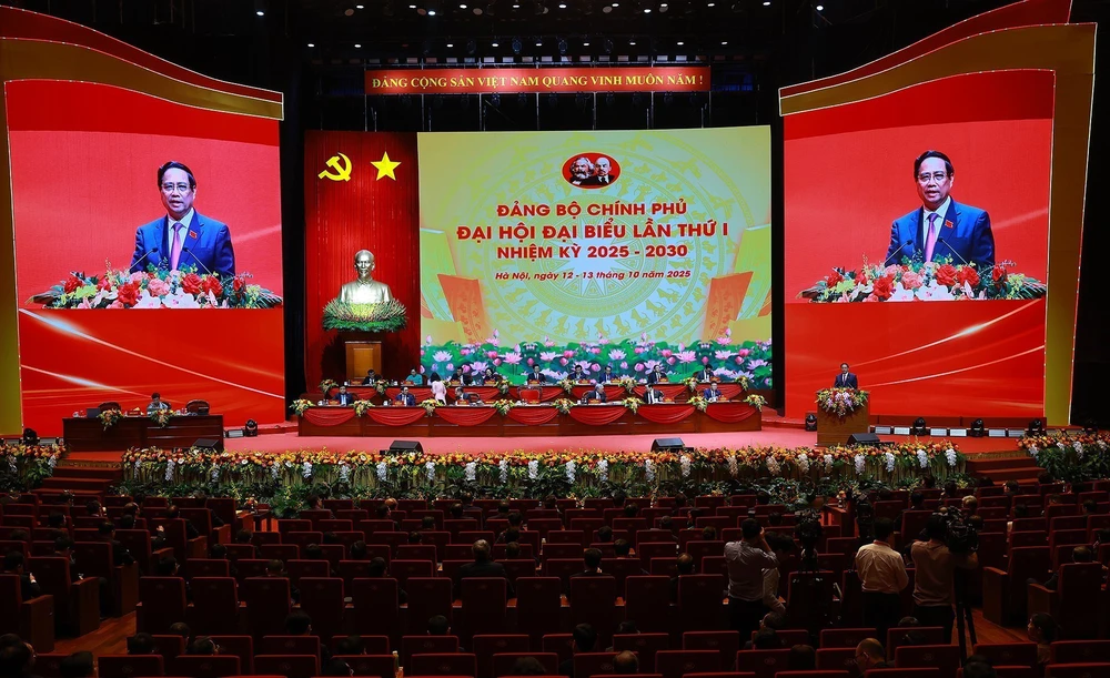 Đại hội Đảng bộ Chính phủ: Công tác cán bộ cần có tầm nhìn xa - Ảnh 2.