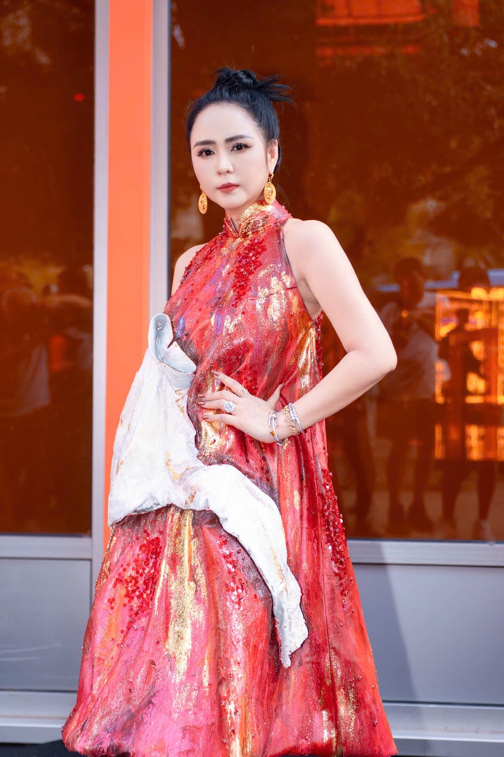 NTK Thanh Hương Bùi cùng Hoàng Thuỳ, Lê Hoàng Phương gây ấn tượng tại Tuần lễ thời trang Thượng Hải 2026 - Ảnh 9.