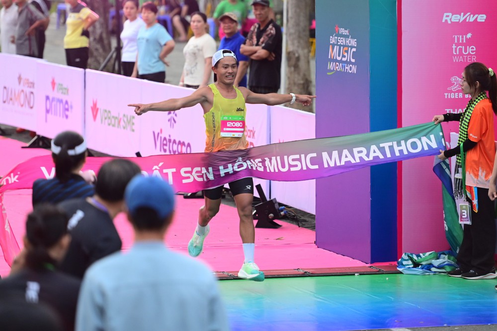 VPBank Đất Sen Hồng Music Marathon 2025: gần 120 giải thưởng được trao cho runner xuất sắc  - Ảnh 7.