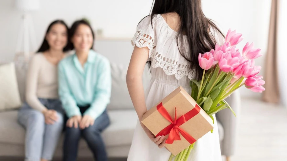 Gợi ý quà tặng mẹ 20/10 để bày tỏ yêu thương và lòng thành - Ảnh 1.