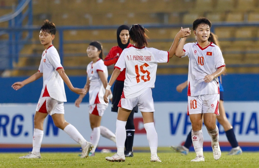 Tài năng trẻ U17 nữ Việt Nam hứa hẹn là Huỳnh Như, Hải Yến mới  - Ảnh 2.