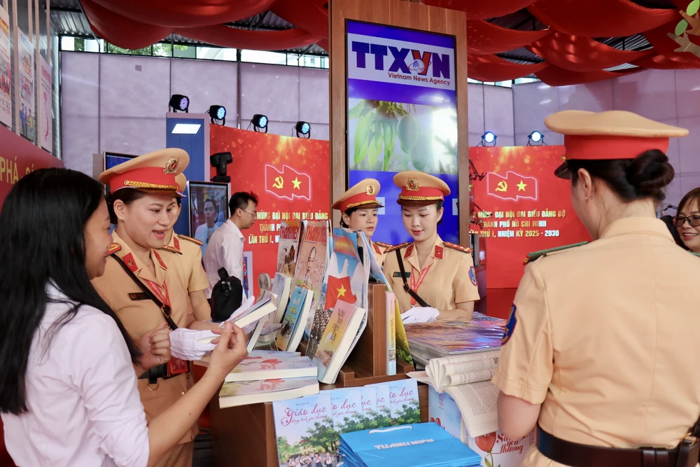 Trưng bày hàng loạt sản phẩm công nghệ chiến lược quốc gia tại Thành phố Hồ Chí Minh - Ảnh 3.
