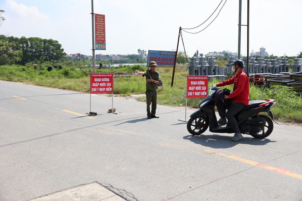 Các tuyến quốc lộ đã thông tuyến, Bắc Ninh còn 29.400 khách hàng chưa có điện - Ảnh 1.