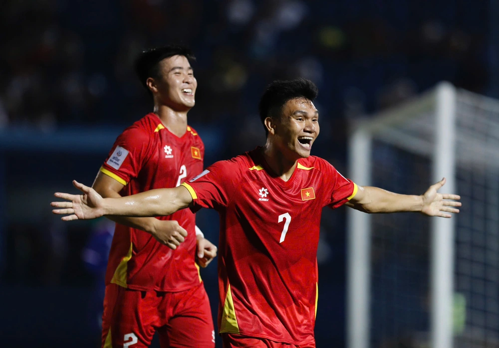 VTV5 VTV6 trực tiếp bóng đá Việt Nam vs Nepal 19h30 hôm nay, vòng loại Asian Cup 2027  - Ảnh 1.