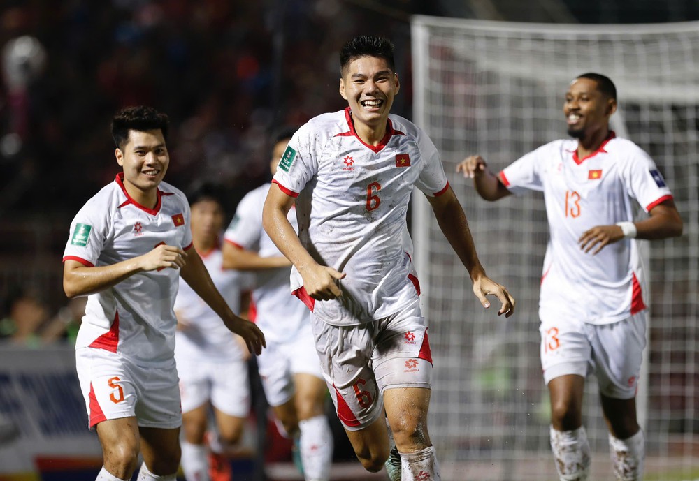 Hiểu Minh gián tiếp mang về bàn thắng duy nhất giúp tuyển Việt Nam hạ Nepal 1-0 ở vòng loại Asian Cup 2027. Ảnh: Hoàng Linh