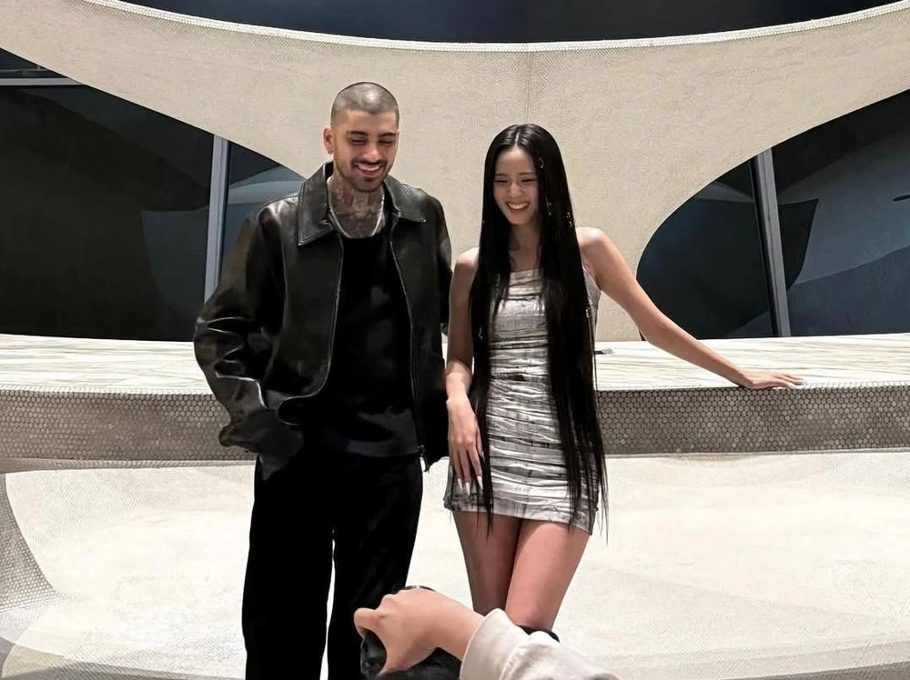 jisoo4-17604116266821329812399.jpg