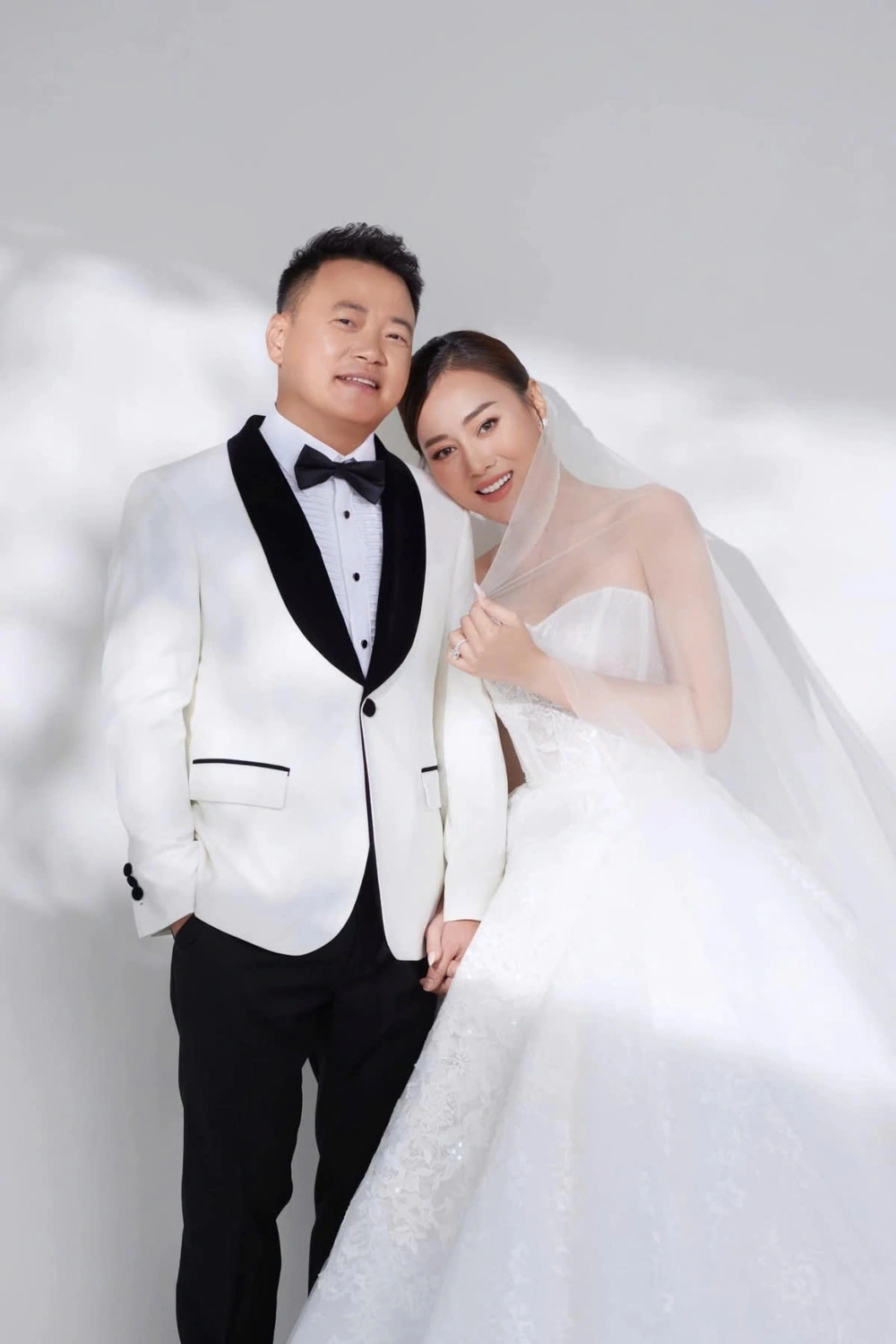 Công an Hà Nội lên tiếng về tin Shark Bình và Phương Oanh ly hôn - Ảnh 1.