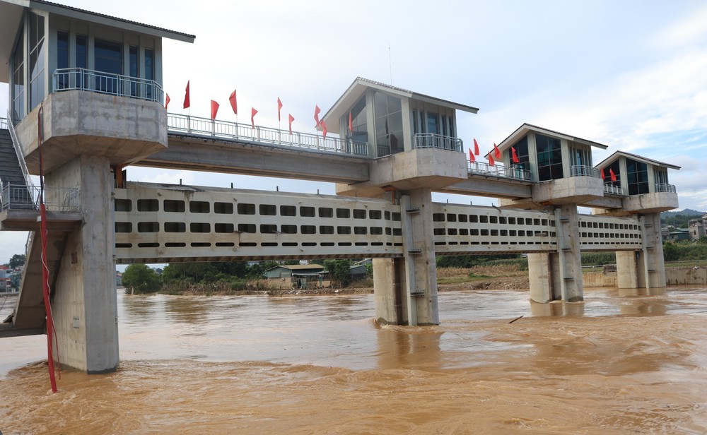 Cảnh báo lũ trên sông ở Cao Bằng - Ảnh 2.
