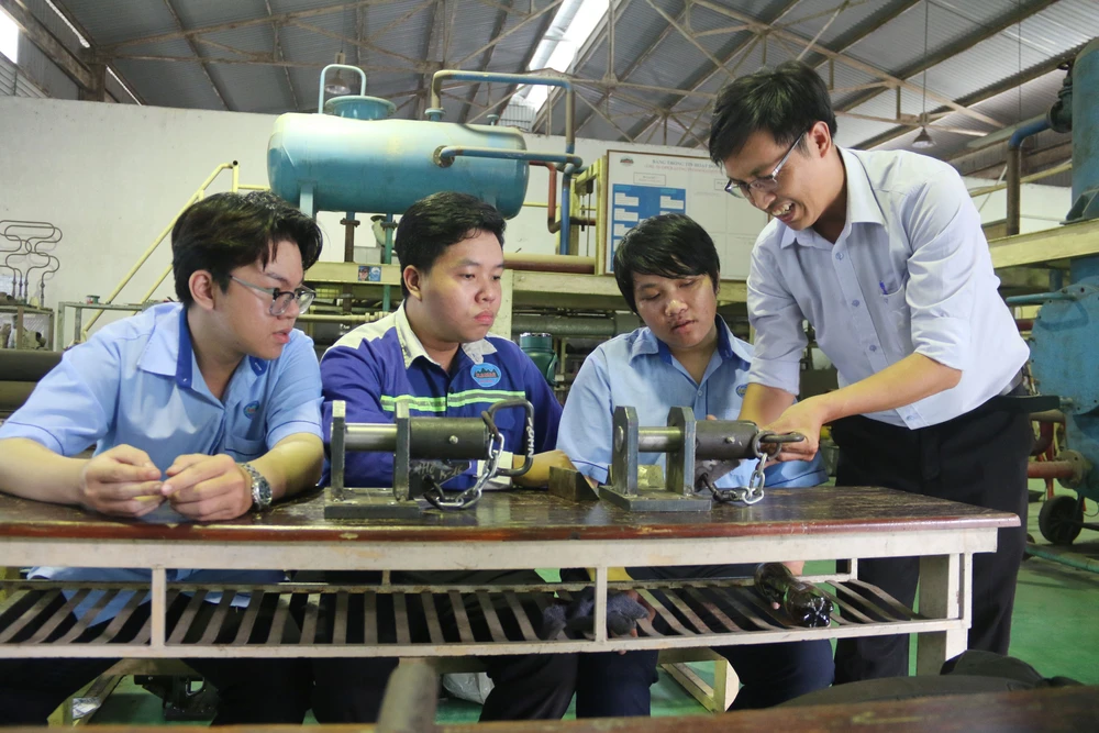 Nhân lực đóng vai trò then chốt để phát huy hiệu quả sân bay Long Thành - Ảnh 4.