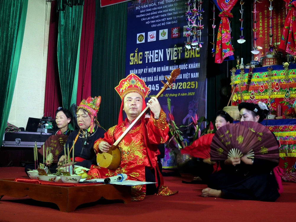 Gợi ý chính sách phát huy di sản văn hóa phi vật thể ở Việt Nam - Ảnh 1.
