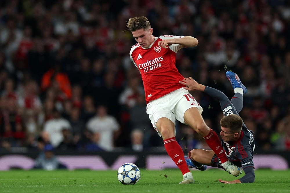23h30 ngày 18/10, sân Craven Cottage, Fulham - Arsenal: Chính Arteta đã kìm hãm Gyokeres? - Ảnh 1.