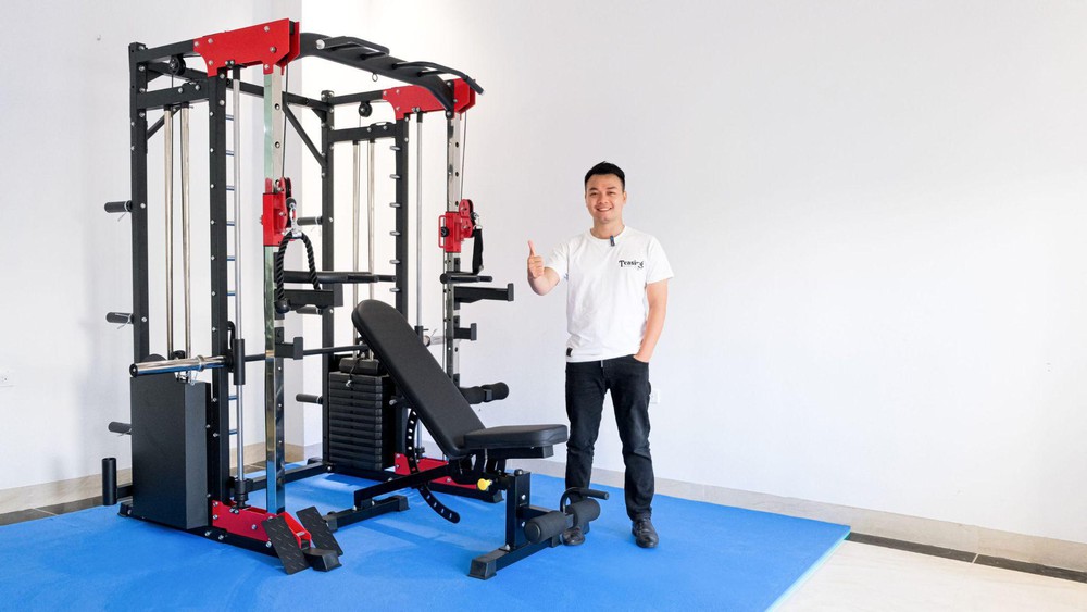 Khám phá giàn tạ đa năng: Bí quyết sở hữu thân hình săn chắc ngay tại nhà - Ảnh 1.