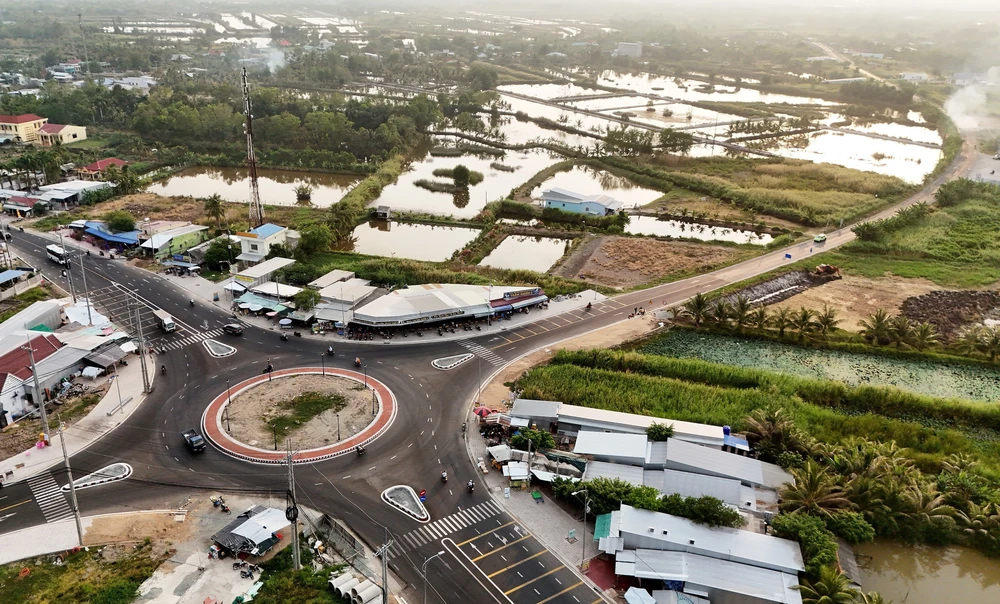 Chuyển đổi số - cầu nối “sống còn”: Liên thông, đồng bộ để đạt hiệu quả cao - Ảnh 2.