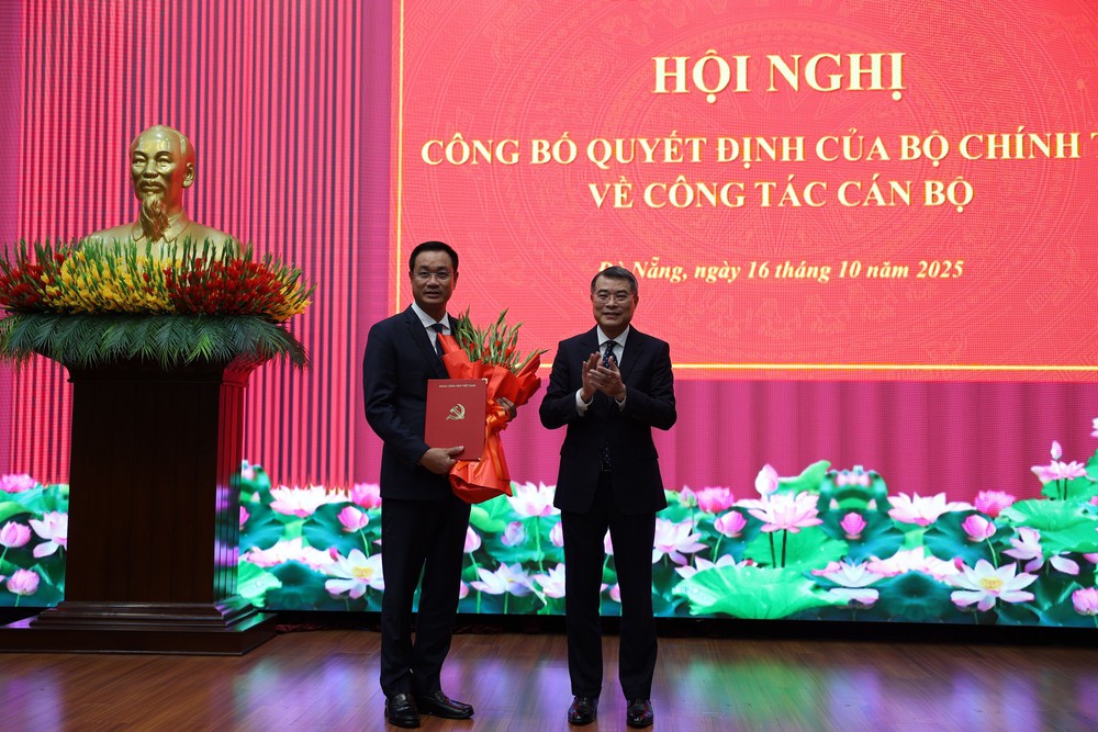 Đồng chí Lê Ngọc Quang được chỉ định làm Bí thư Thành ủy Đà Nẵng - Ảnh 2.