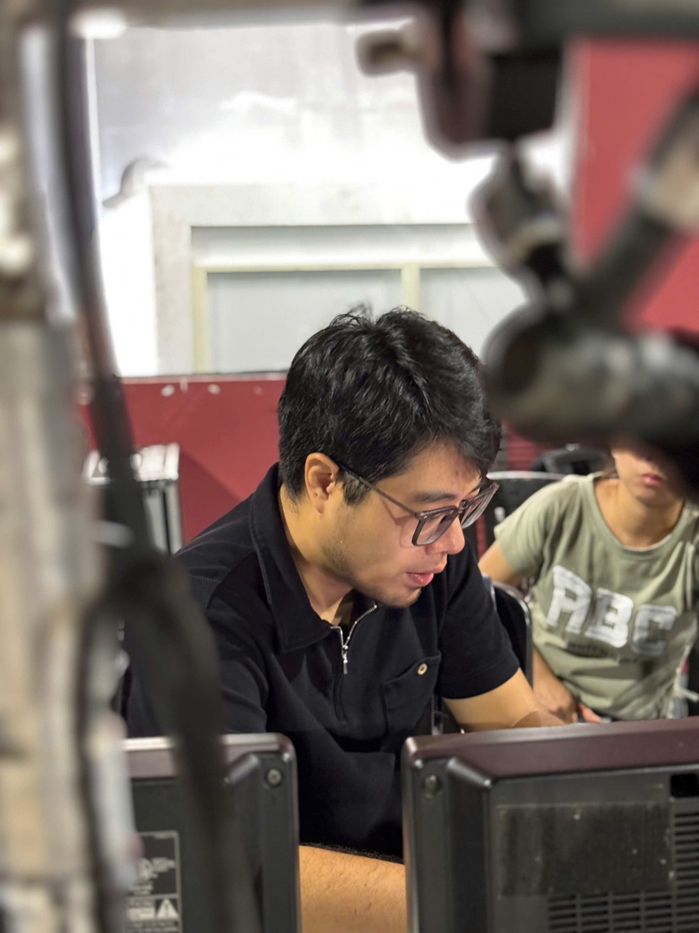 Đạo diễn Đinh Tuấn Vũ trở lại màn ảnh rộng với dự án &quot;Ốc mượn hồn&quot; - Ảnh 4.