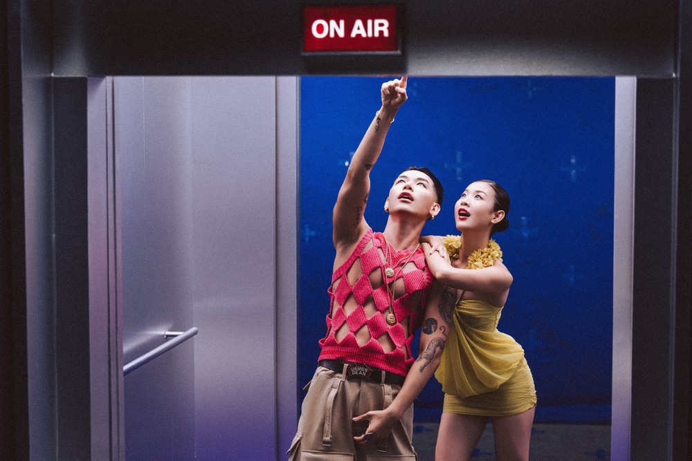WEAN bật khóc trong MV “Bao lâu rồi em” - Ảnh 2.