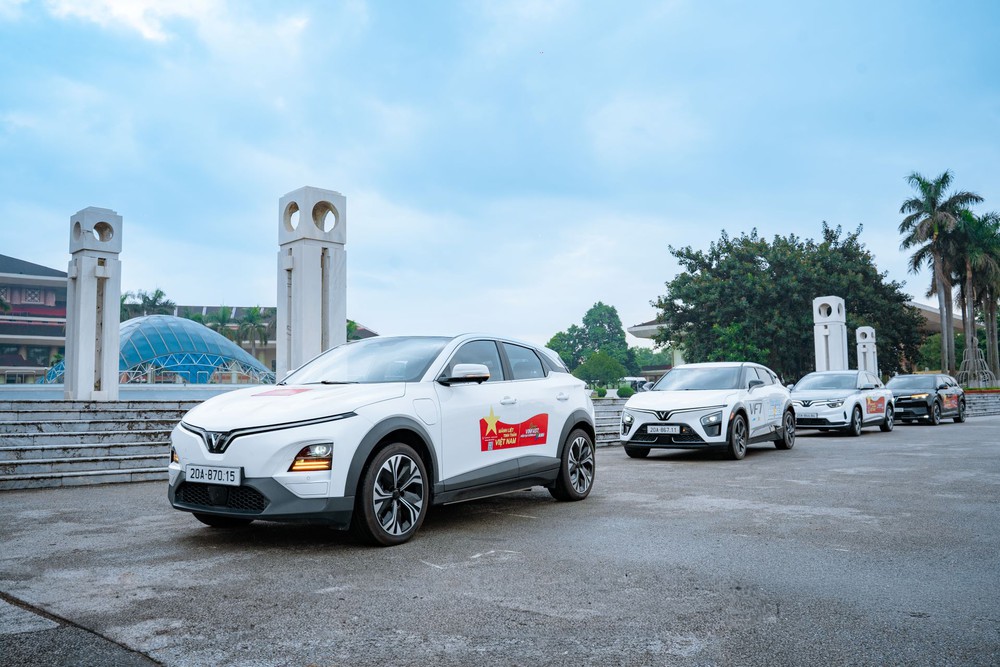 VinFast VF 6 tiếp tục &quot;thống trị&quot; phân khúc SUV cỡ B bằng loạt lợi thế không thể sao chép - Ảnh 1.