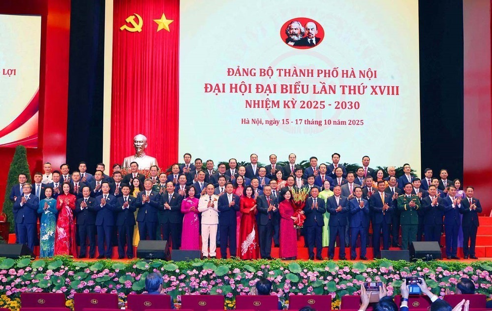 Tiến tới Đại hội lần thứ XIV của Đảng: Kỳ vọng Thủ đô phát triển vững chắc, mạnh mẽ, tiên phong - Ảnh 1. Tiến tới Đại hội lần thứ XIV của Đảng: Kỳ vọng Thủ đô phát triển vững chắc, mạnh mẽ, tiên phong - Ảnh 1.