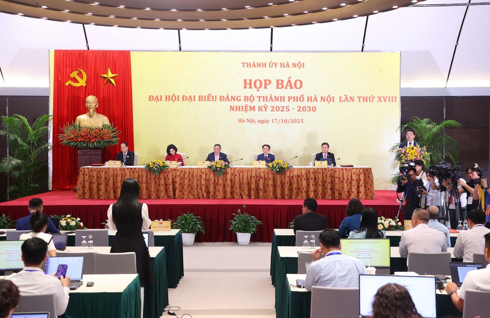 Tiến tới Đại hội XIV của Đảng: Sẽ cụ thể hóa hai quy hoạch phát triển Thủ đô theo mô hình đa cực, đa trung tâm - Ảnh 1. Tiến tới Đại hội XIV của Đảng: Sẽ cụ thể hóa hai quy hoạch phát triển Thủ đô theo mô hình đa cực, đa trung tâm - Ảnh 1.