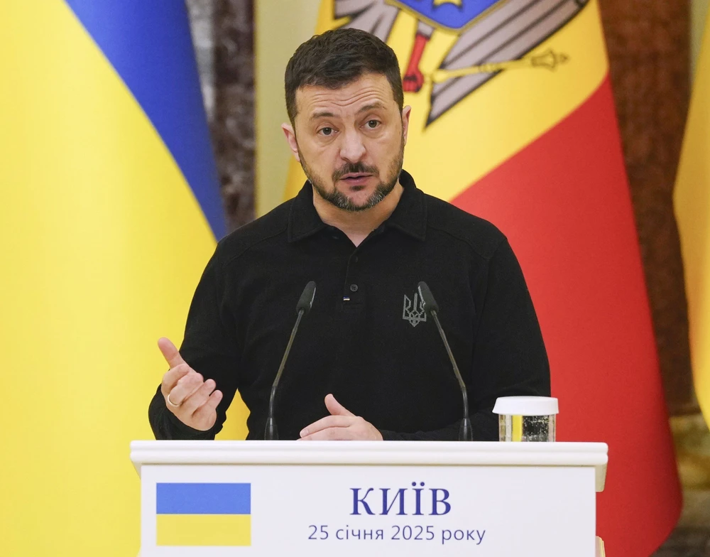 Tổng thống Ukraine chấp nhận mọi hình thức đàm phán với Tổng thống Nga - Ảnh 1.