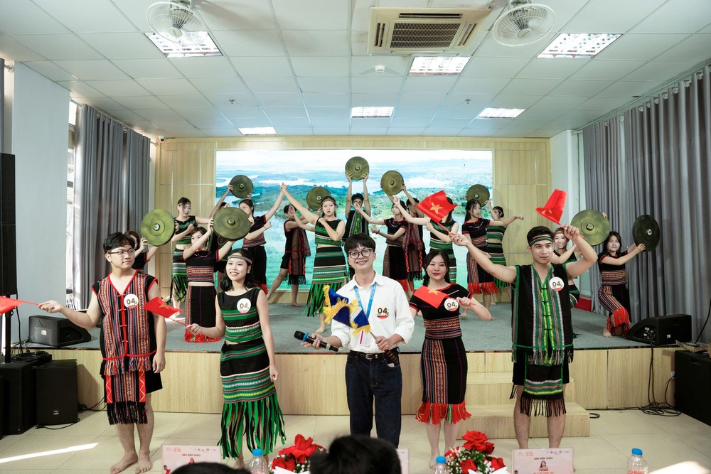 &quot;Một vòng Việt Nam&quot; - Cuộc thi thúc đẩy sức sáng tạo trong sinh viên ngành du lịch - Ảnh 2.