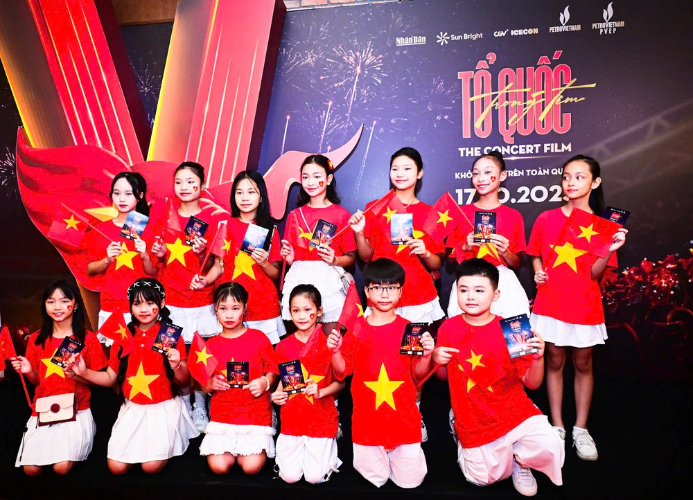 Phim hoà nhạc &quot;Tổ quốc trong tim: The concert film&quot;: Phát triển công nghiệp văn hóa từ hiệu ứng &quot;concert quốc gia&quot; - Ảnh 6.